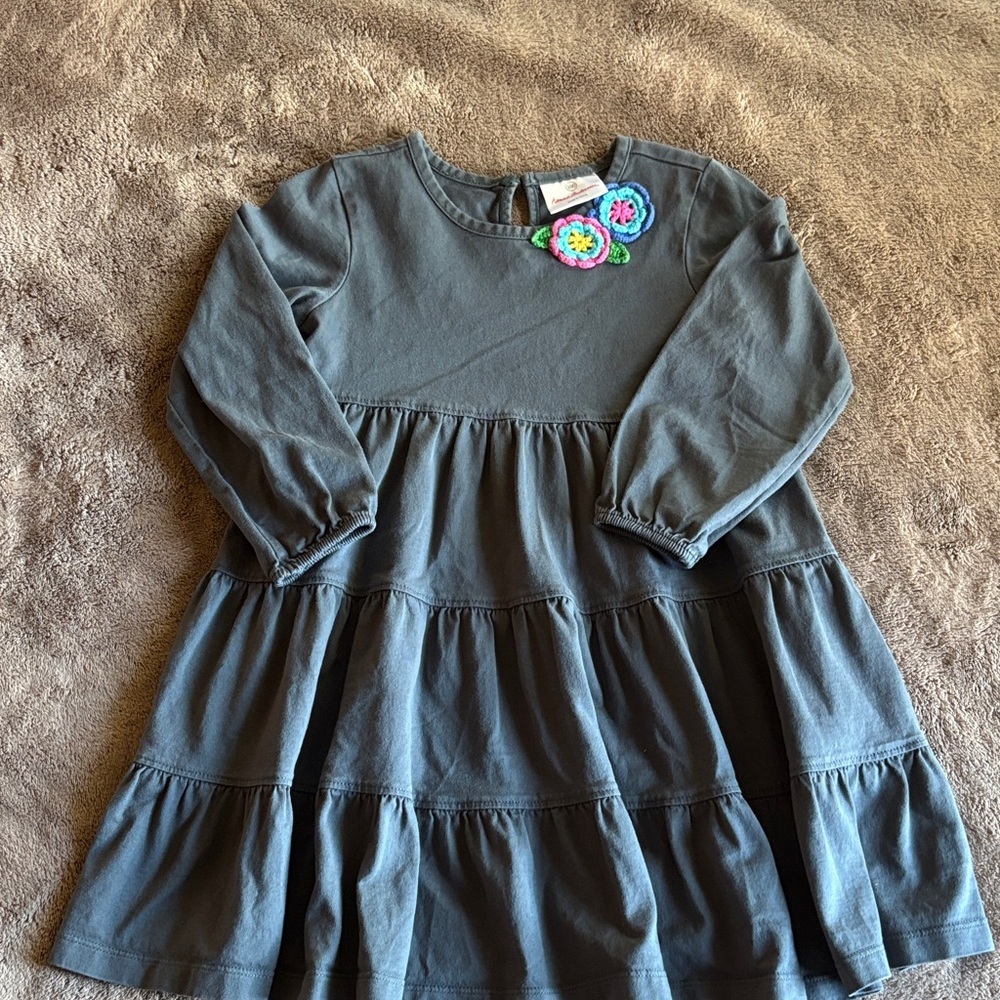 Hanna Andersson Girls Gray Tiered Cotton Dress Crochet Flower Size 100 3T 4T